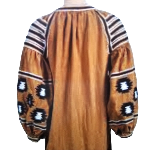 Luxe by Style Keepers Aztec Balloon Sleeves Tunic Top Size Free - Picture 2 of 14
